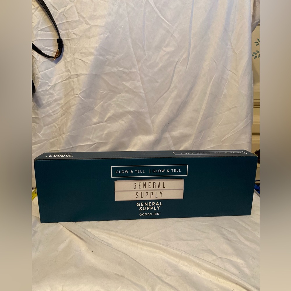 General Supply light box